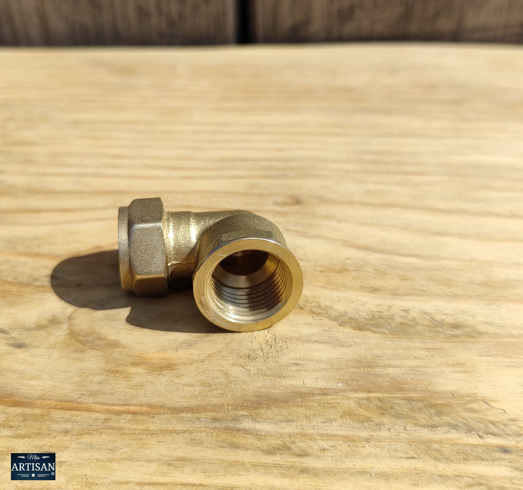 15mm x 1/2 Inch Brass Elbow