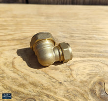 Load image into Gallery viewer, 22mm x 15mm Brass Elbows