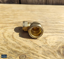 Load image into Gallery viewer, 22mm x 15mm Brass Elbows