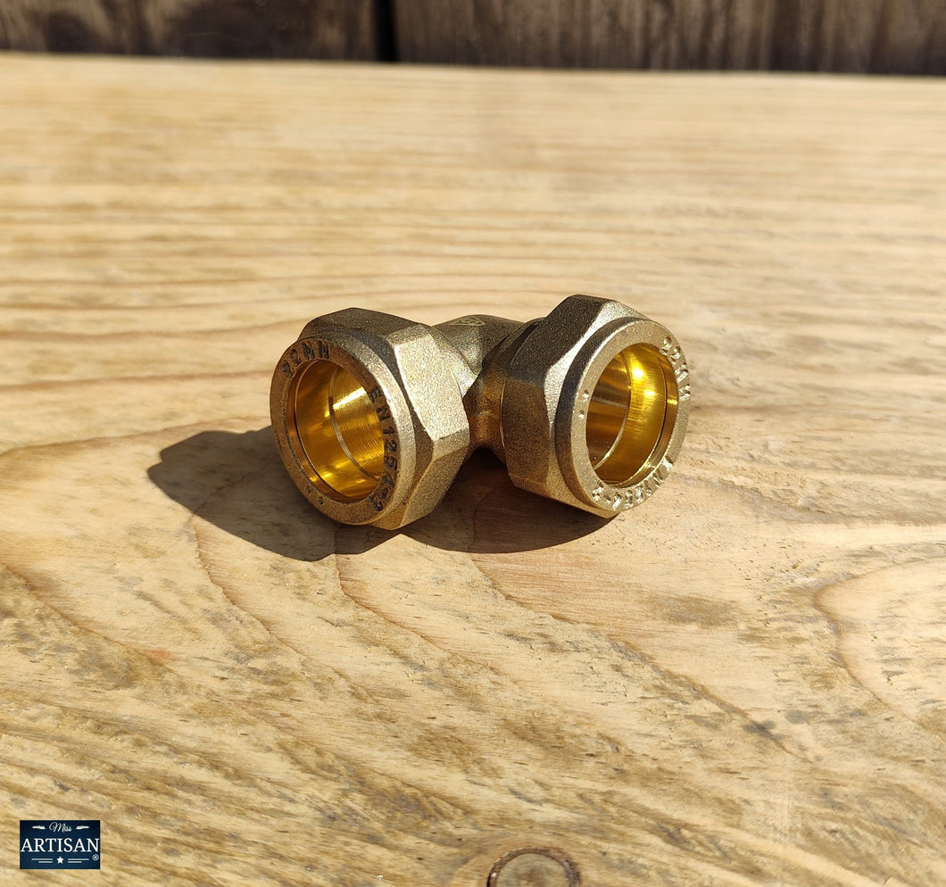 22mm x 22mm Brass Elbow